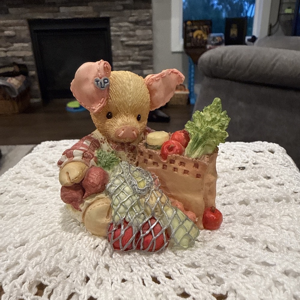 Enesco This Little Piggy went to market Vintage figurine Mary Rhyner